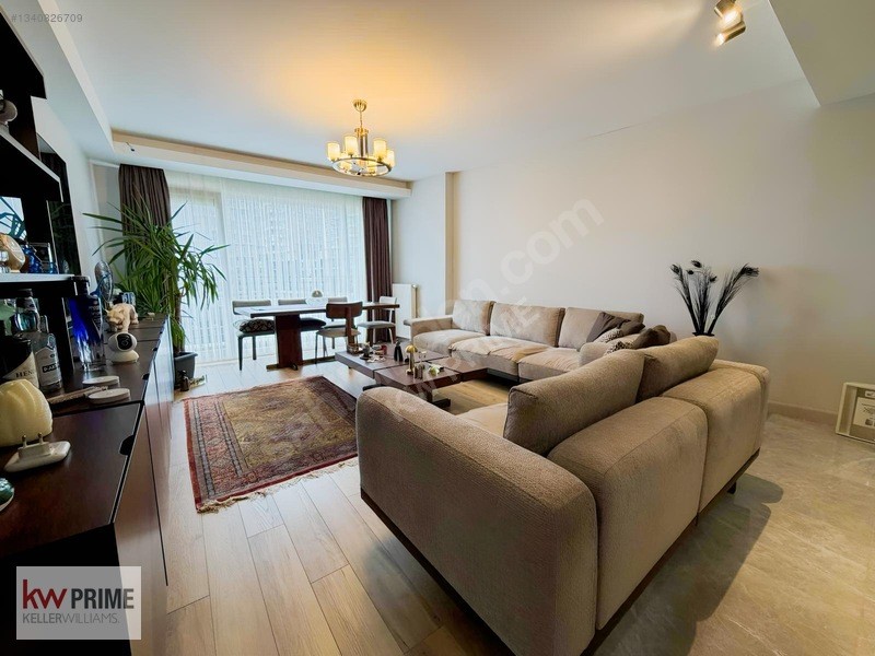 KW EMİN'DEN REFERANS BEYLİKDÜZÜ SATILIK BOŞ 2+1 BÜYÜK TİP DAİRE