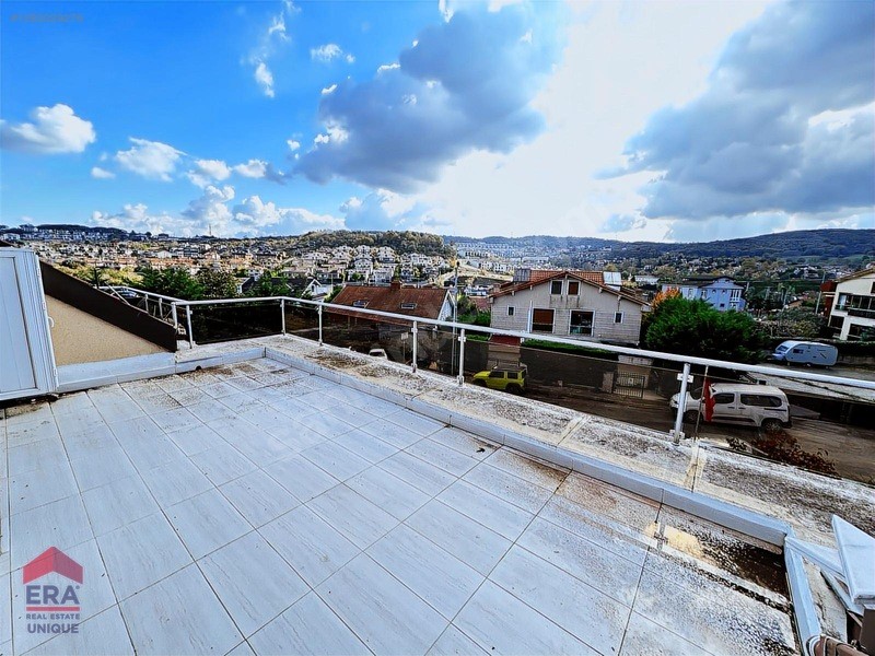 ZEKERİYAKÖY ÇARŞIDA DOĞAYLA İÇ İÇE PRESTİJLİ KİRALIK OFİS